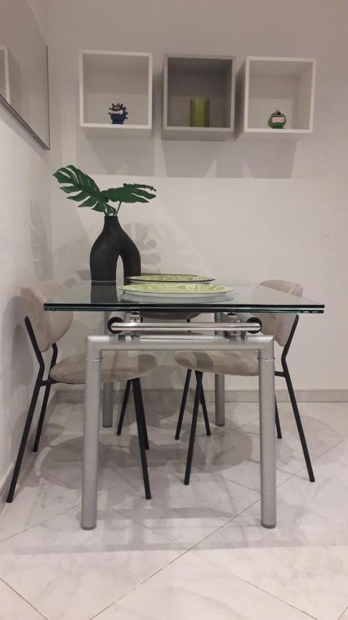 Apartamento Junto Al Santiago Bernabeu Con Piscina Appartement Madrid Buitenkant foto